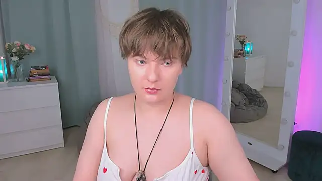 MelittaStorrie's Live XXX Chat