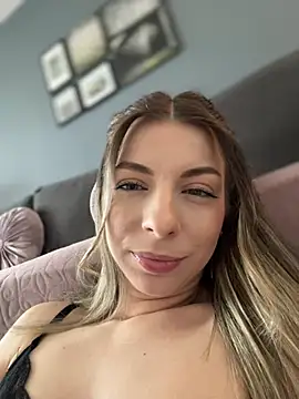 Czat XXX na żywo – Mia_Ethan