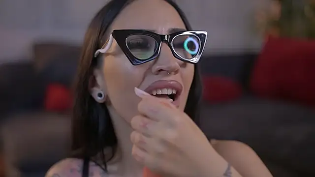 KyraReign's Webcam Show