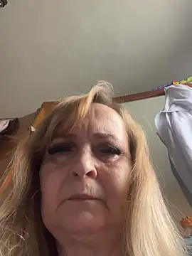 Chat +18 de Irina2909@xh ao vivo