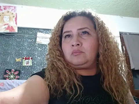 Chat XXX ao vivo de Perla1981--