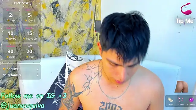 ThomasThundr live XXX chat
