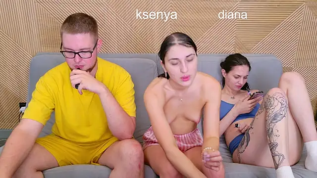 عرض كام Ksenny