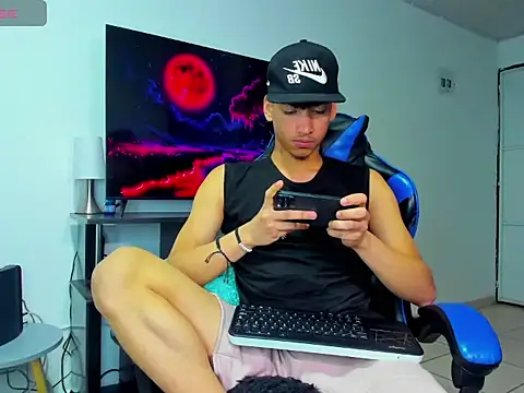 Lyam_Russo's Live XXX Chat