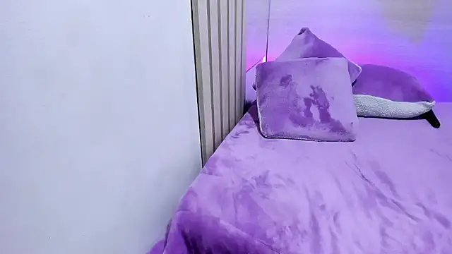 miel_gomez 现场XXX聊天