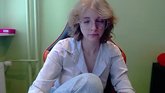 juicyPenny Live XXX Chat
