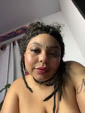 Capitaldoll420's Webcam Show