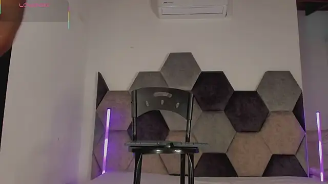 عرض كام Latrellx7