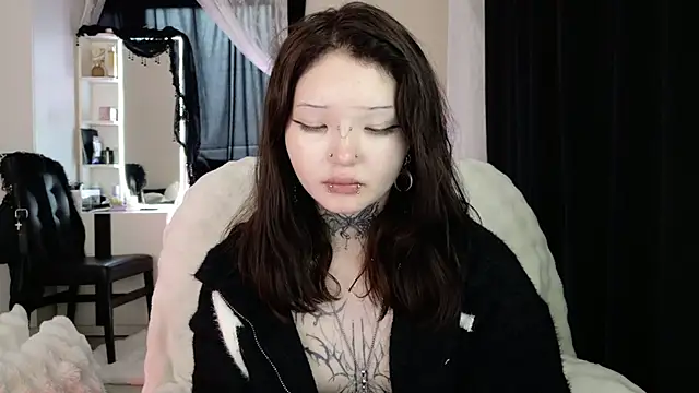 XXX chat uživo modela Lein_Bone