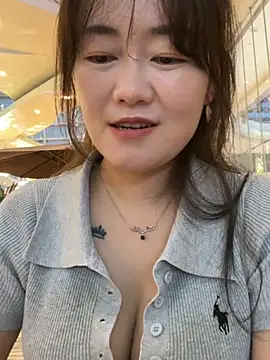 Molly-xiao Chat XXX live