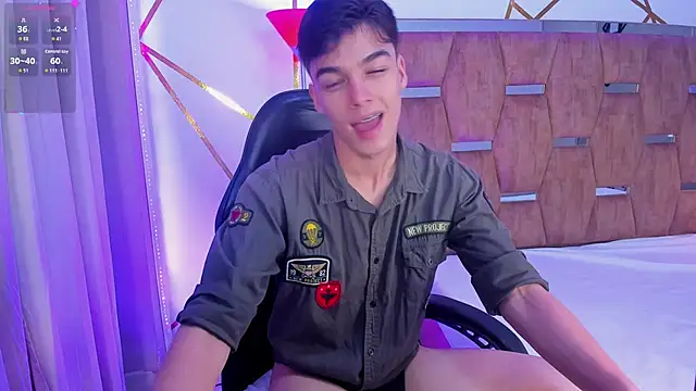 Gerony_ Adlı Modelin Canlı XXX Sohbeti