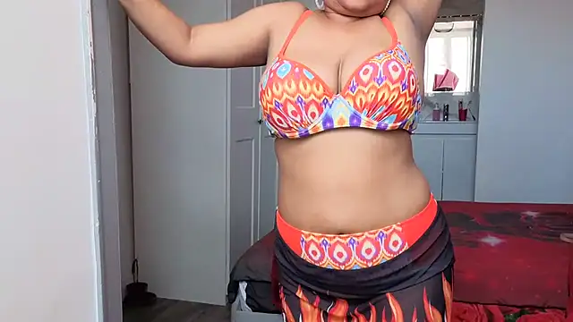 HotSpicyGujju Chat XXX in diretta