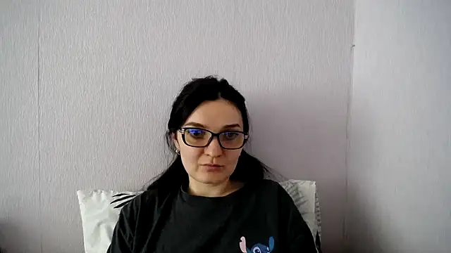 Shiny_gine's Live XXX Chat