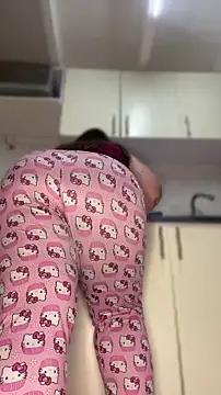 دردشة Chloee_Peach الجنسية المباشرة