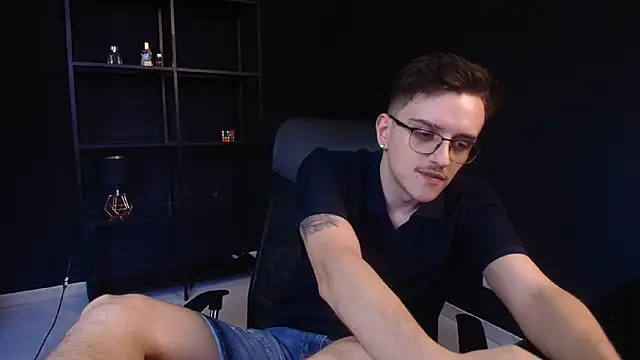 FelixStarkk: вебкам-шоу