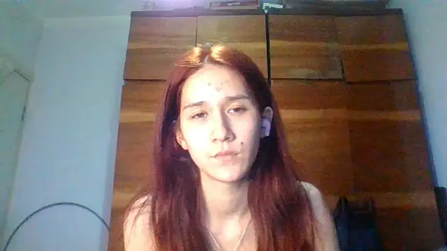 NickiKisinger 现场XXX聊天