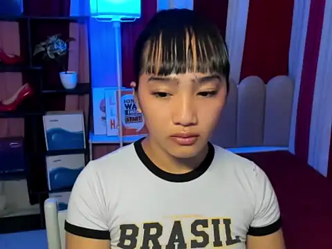 Urasianalodia Adlı Modelin Canlı XXX Sohbeti