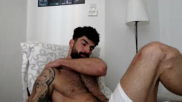 Chatroom XXX en direct de Verycutex