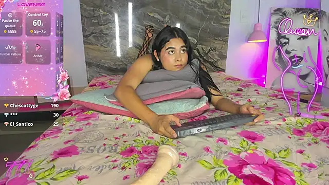 Skarleth_queen webkamerás műsora