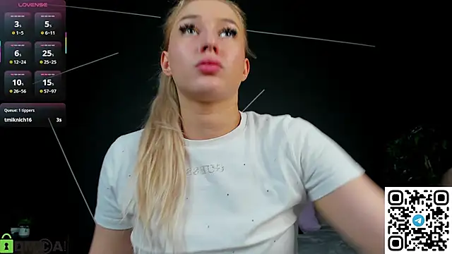 دردشة ChloeAlba الجنسية المباشرة