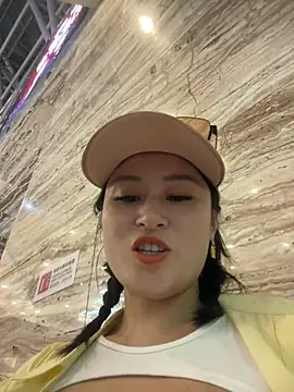 Yolanda9 live XXX chat