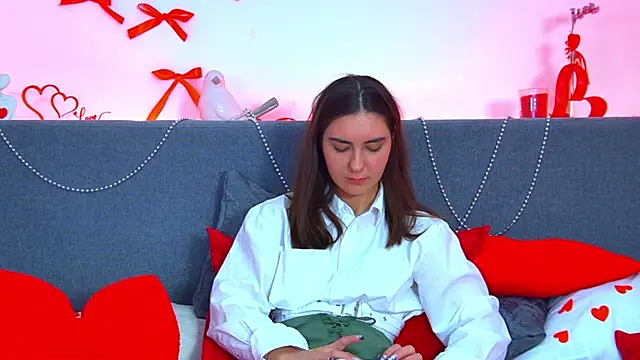 AlisaAlarie Adlı Modelin Canlı XXX Sohbeti