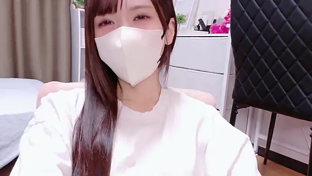hina_mochi Webcam Show