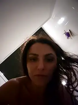 Izabella_Bella Adlı Modelin Canlı XXX Sohbeti