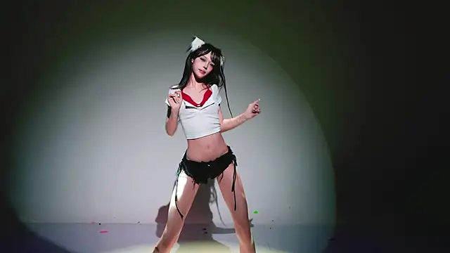 XG-002's Live XXX Chat