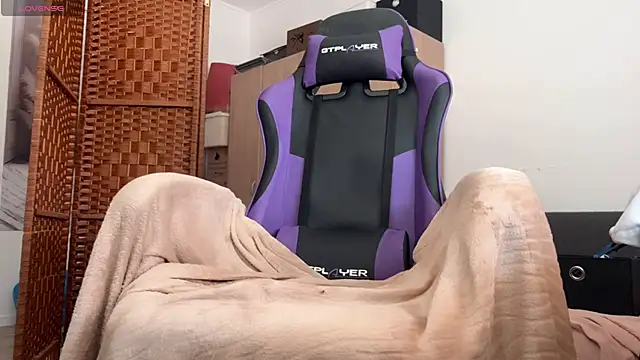 Caliiie-of Live Chatraum