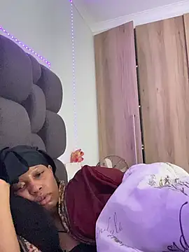 RainBougie's Live XXX Chat