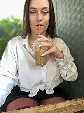 Živý XXX chat CrazyTori
