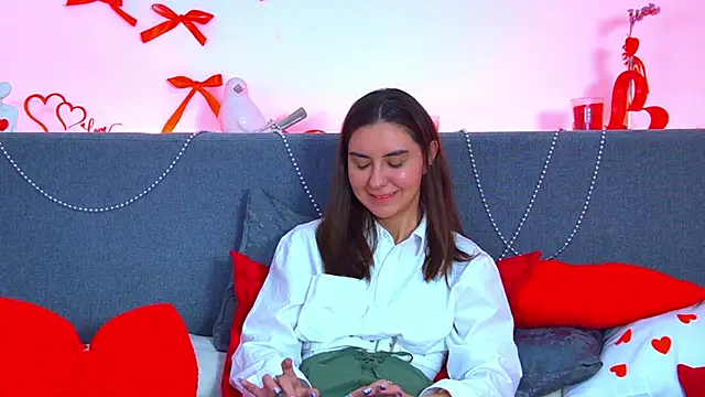 XXX chat uživo modela AlisaAlarie