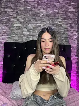 XXX chat uživo modela Lottus_fire