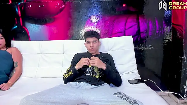 AmazingPartys Adlı Modelin Canlı XXX Sohbeti