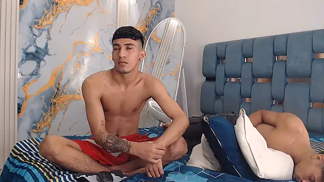 Chat +18 de DIAMOND_BLACKS ao vivo