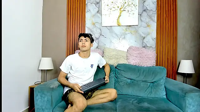 Webkamerová show VERY_HOT_GUYS