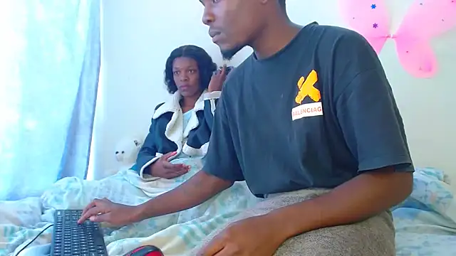 BLACKCATX01's Webcam Show