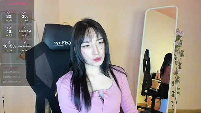 Živá chatovací místnost AliceeinWonderlanddd