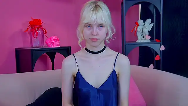 Chatroom XXX en direct de HannahHollis