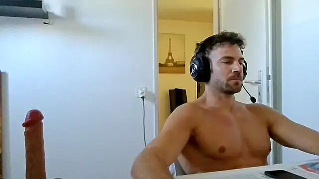 alpha-hunk Live XXX-Chat