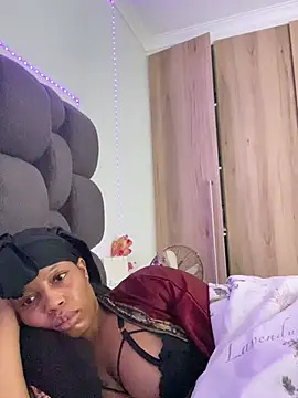 RainBougie's Live XXX Chat