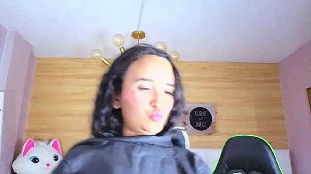 Chat XXX ao vivo de bella_vibess_s
