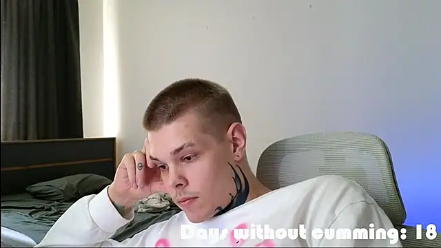 DENIS_HERE's Live XXX Chat