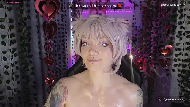 Mee-Meow Live XXX-Chat
