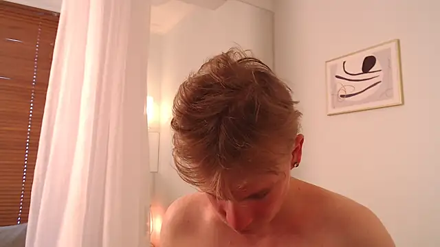 Онлайн чат XXX AlexxSweet