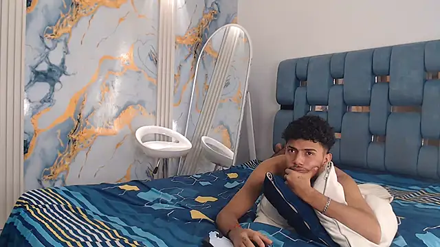 Chat XXX en directo de DIAMOND_BLACKS