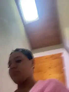 Katy_RoseXのライブXXXチャット