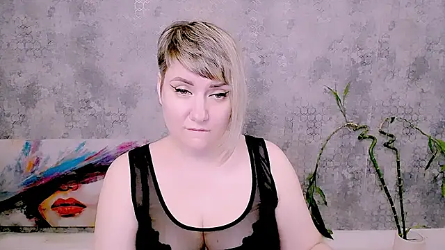 Djullia's Live XXX Chat