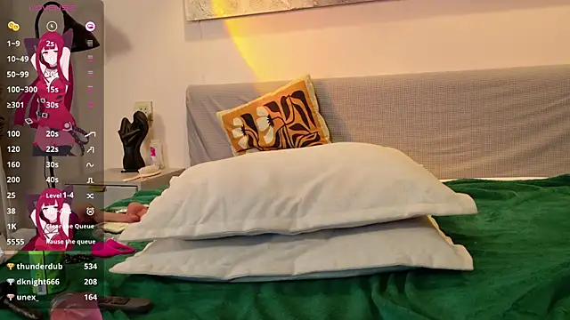 MilkMeSoftly Live XXX-Chat